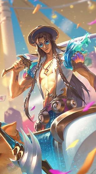 记者：费内巴切和贝西克塔斯追求莱万，他两年能赚4000万到5000万